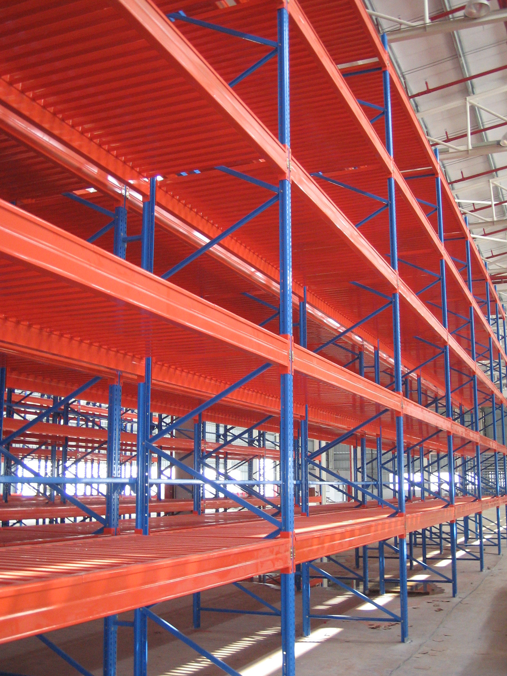 Warehouse Heavy Duty Pallet Racking 50.8mm Pitch with 10 Years Warranty