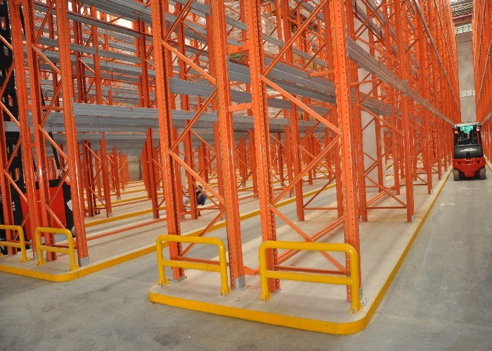 Warehousing Racking System , Steel Racks Convenient Pick Up Cargos